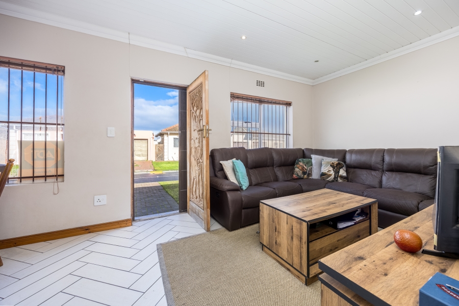 2 Bedroom Property for Sale in Hagley Western Cape